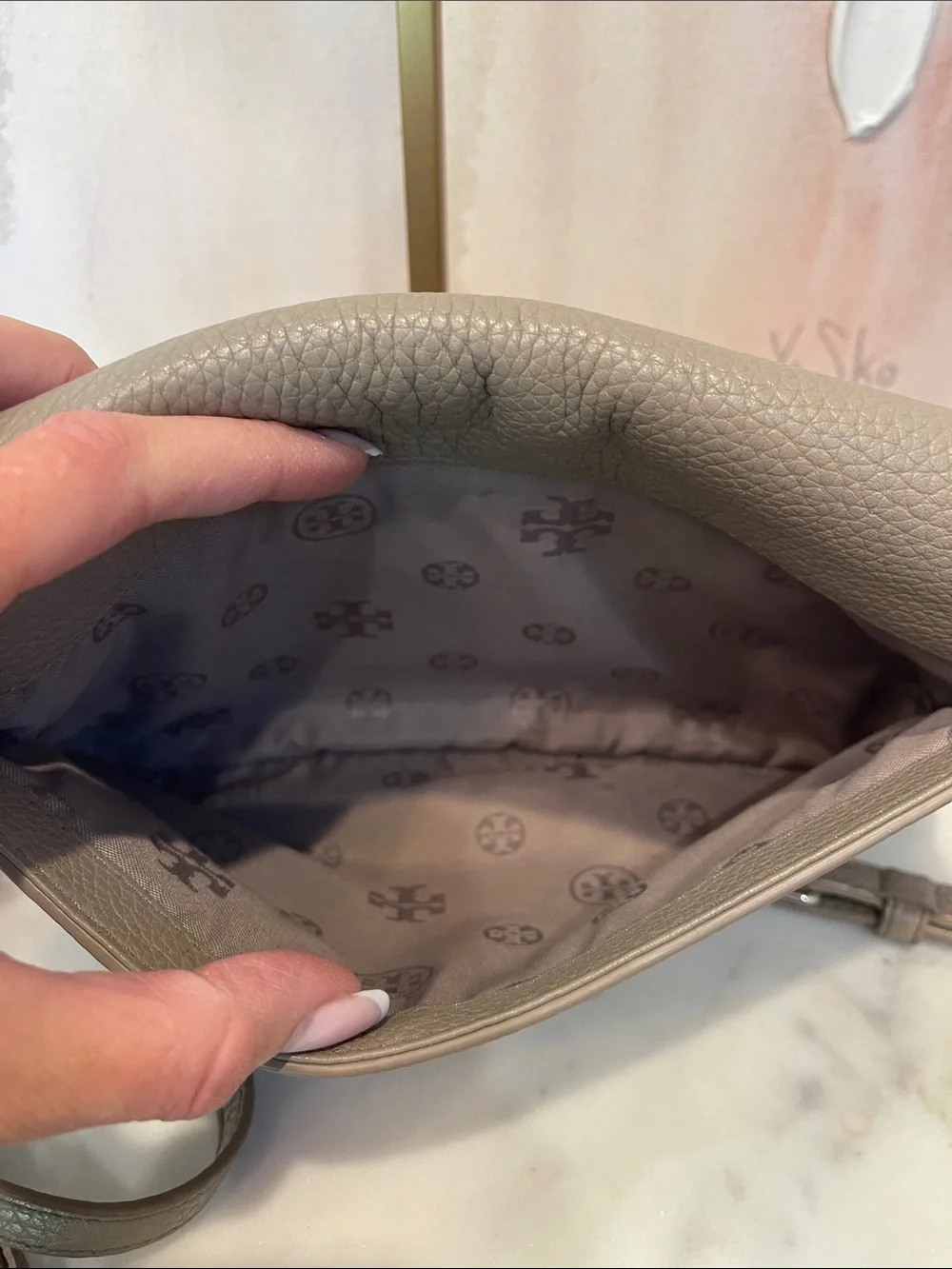Tory Burch Foldover Pebbled Leather Crossbody in Turtle Dove (Gray)